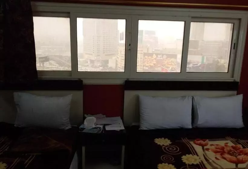 اتاق استاندارد سه نفره, Isis Hostel 2