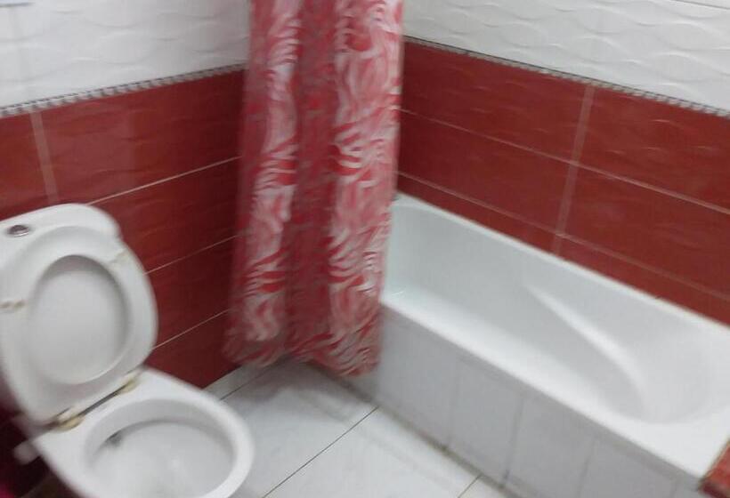 اتاق استاندارد چهار تخته, Isis Hostel 2