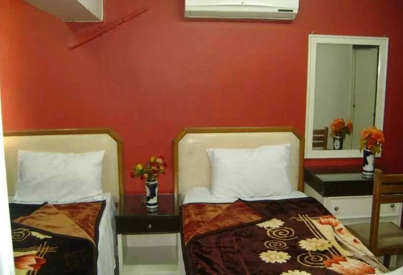 اتاق استاندارد, Isis Hostel 2