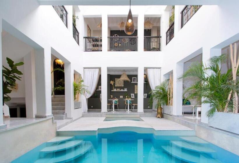 سوییت پرستیژ, Riad Al Rimal & Spa