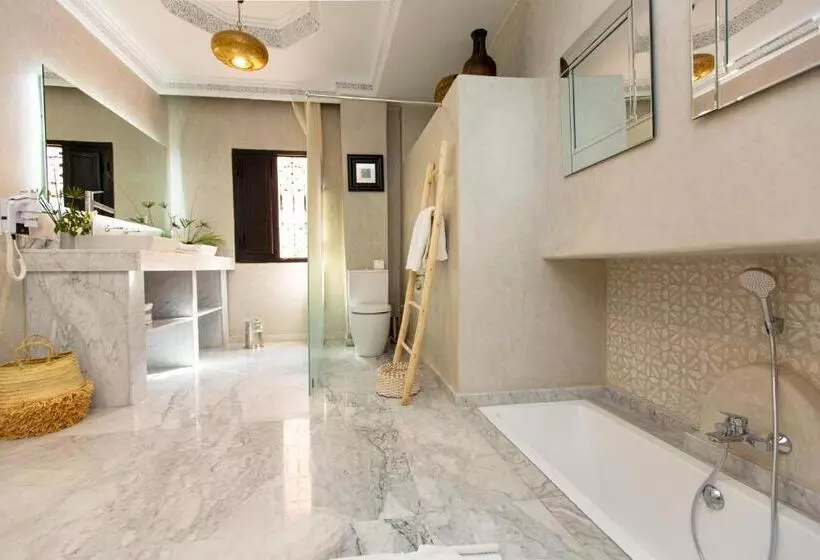 سوئیت رویال, Riad Al Rimal & Spa
