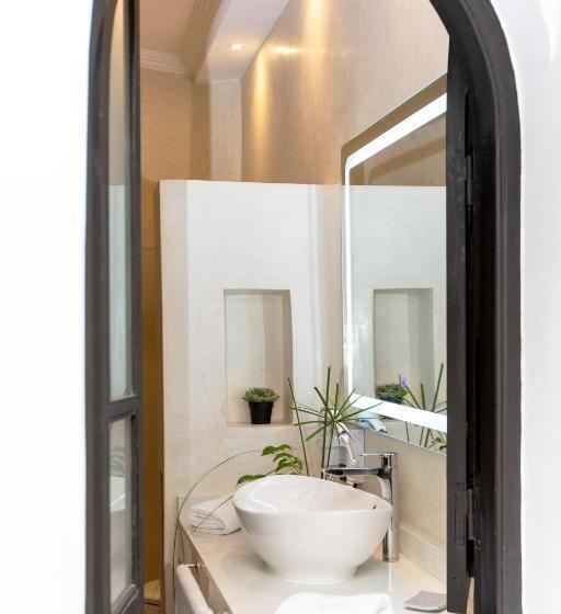 سوییت پرستیژ, Riad Al Rimal & Spa