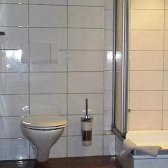 Standard Room, Spundloch  Das Hotel & Weinrestaurant