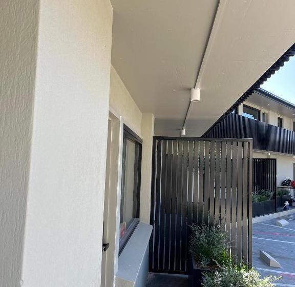 스탠다드 룸 킹사이즈 침대, Motel Caloundra