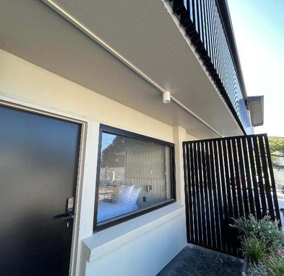 패밀리 룸, Motel Caloundra