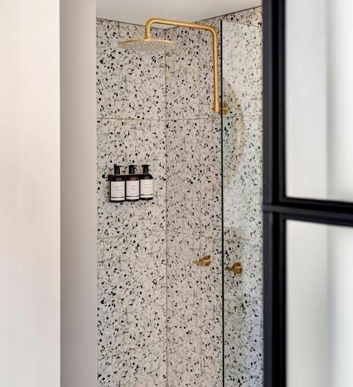 패밀리 룸, Motel Caloundra