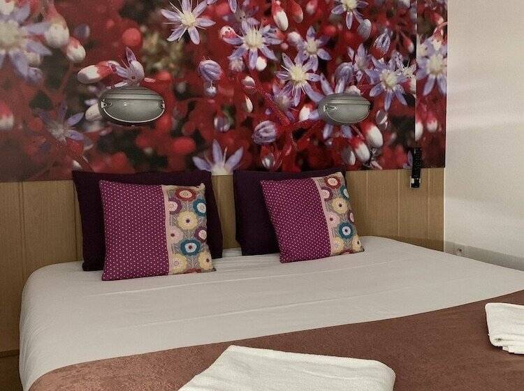 Номер Стандарт, Fasthotel Orleans Zénith