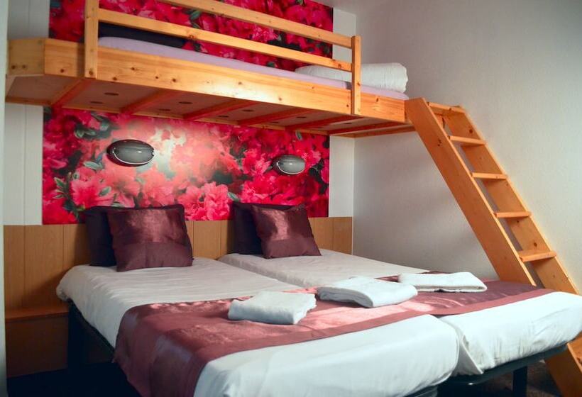 Номер Стандарт Трехместный, Fasthotel Orleans Zénith