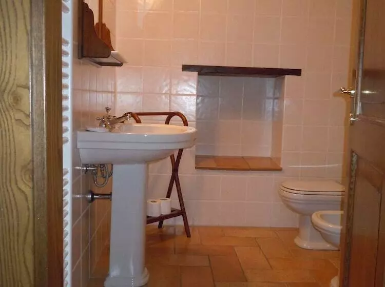 اتاق استاندارد سه نفره, Agriturismo Il Borghetto