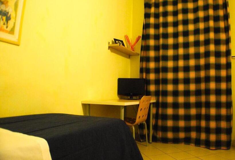غرفة قياسية فردية حمام مشترك, Albergo Teatro