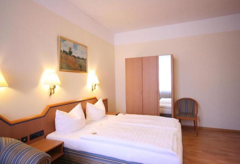 舒适型房间, Altstadt