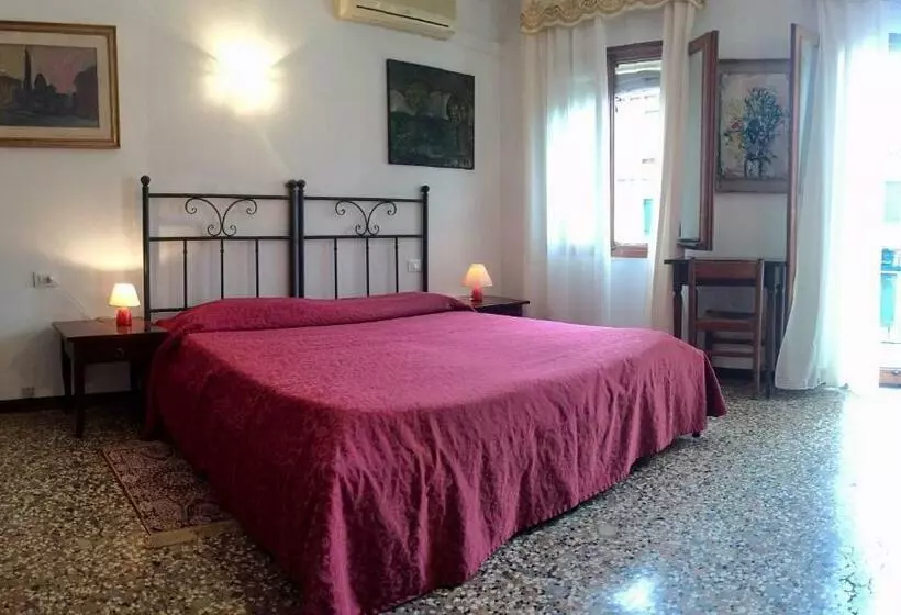 اتاق استاندارد, Antica Locanda Montin