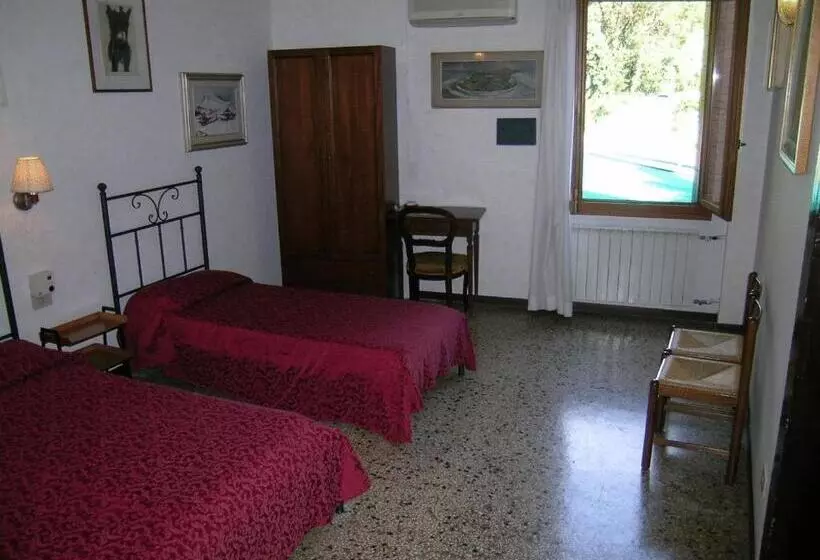 اتاق استاندارد سه نفره, Antica Locanda Montin