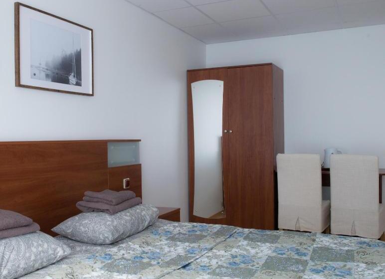 اتاق سوپریور, Baltosios Bures