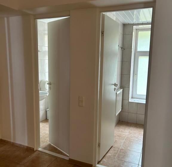 آپارتمان 1 خوابه همکف, Baltosios Bures