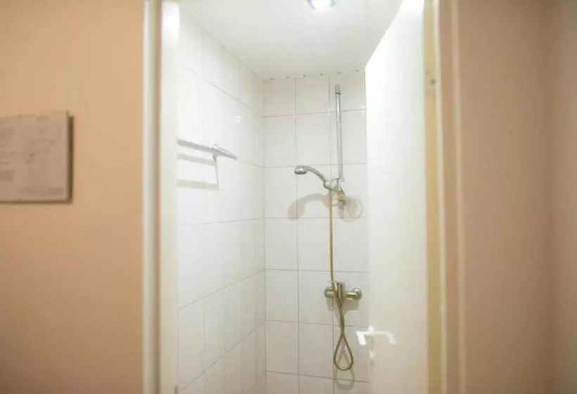 سوییت خانوادگی, Baltosios Bures