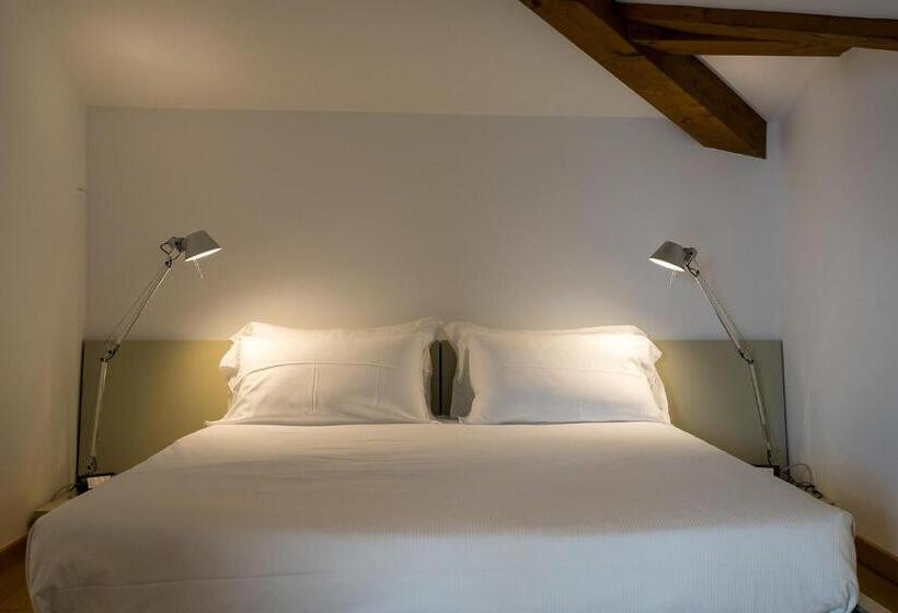 주니어 스위트 발코니, Belvedere