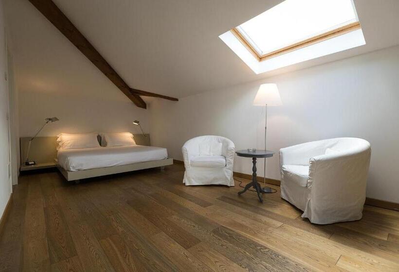 주니어 스위트 발코니, Belvedere