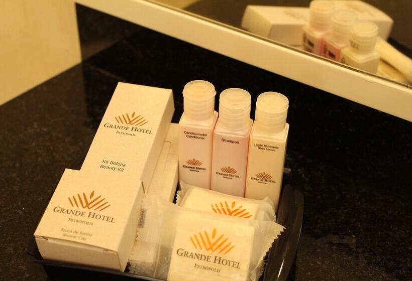 اتاق سوپریور سه تخته, Grande Hotel Petrópolis