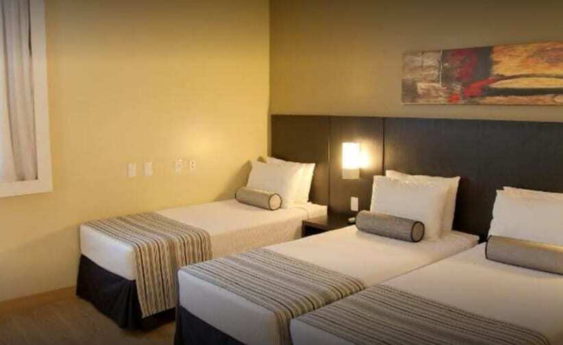 اتاق سوپریور سه تخته, Grande Hotel Petrópolis