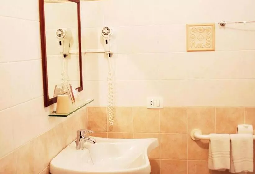 اتاق اکونومی, Greta Rooms
