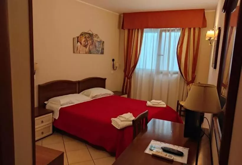 اتاق اکونومی, Greta Rooms