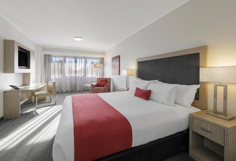 디럭스 룸 킹사이즈 침대, The Smith Hotel Darwin