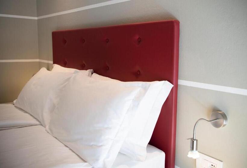 스탠다드 발코니 룸, Imperial S