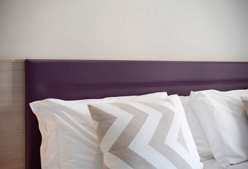 스탠다드 룸, Imperial S