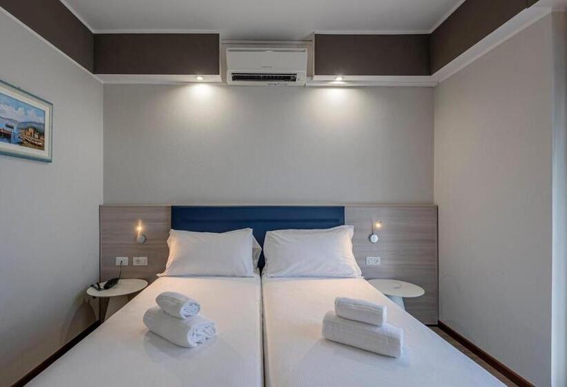 스탠다드 발코니 룸, Imperial S