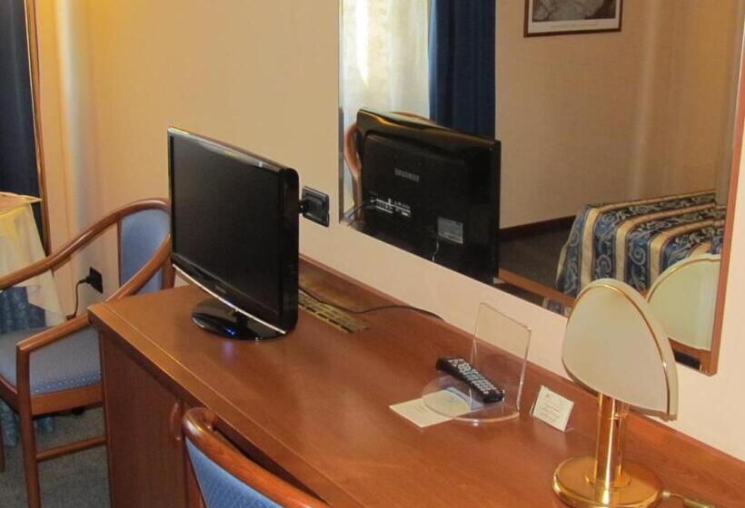 标准间, Le Cerbaie