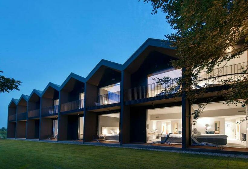 غرفة قياسية, La Source Des Sens