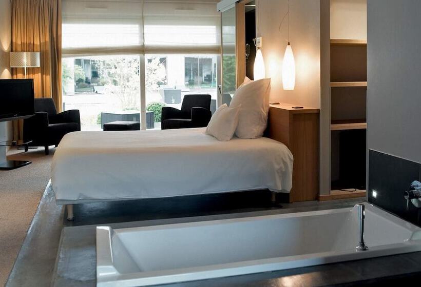 غرفة قياسية, La Source Des Sens