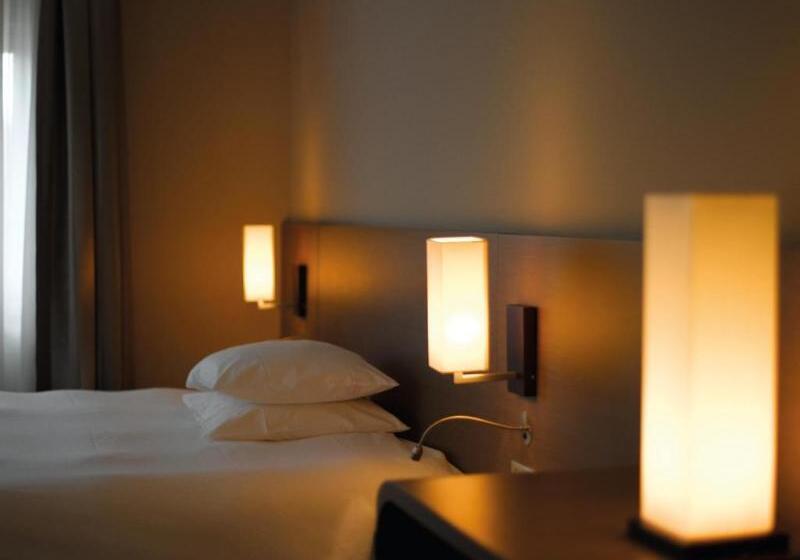 غرفة قياسية, La Source Des Sens