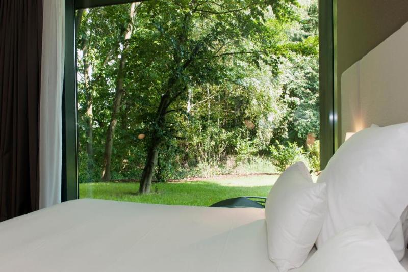 غرفة قياسية, La Source Des Sens