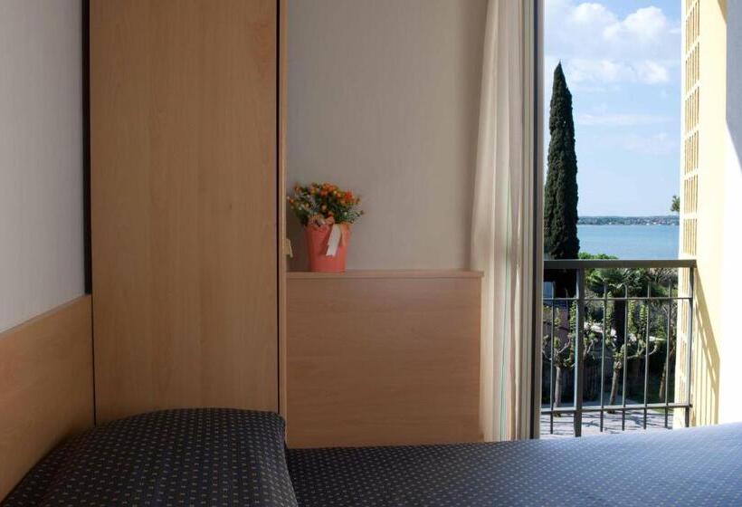 Номер Стандарт Индивидуальный, Miramar