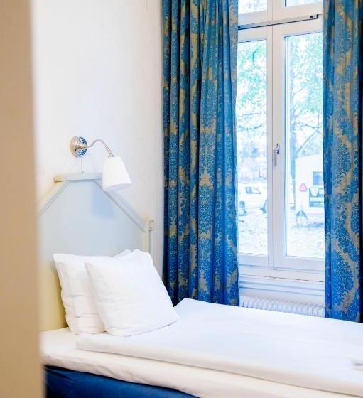 חדר אקונומי, Park Hotel Linköping Fawlty Towers