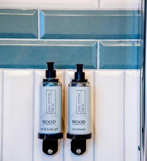 סוויטת סופריור, Park Hotel Linköping Fawlty Towers