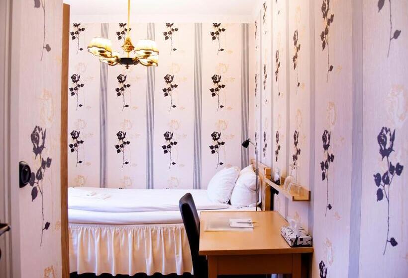 חדר סטנדרט יחיד, Park Hotel Linköping Fawlty Towers