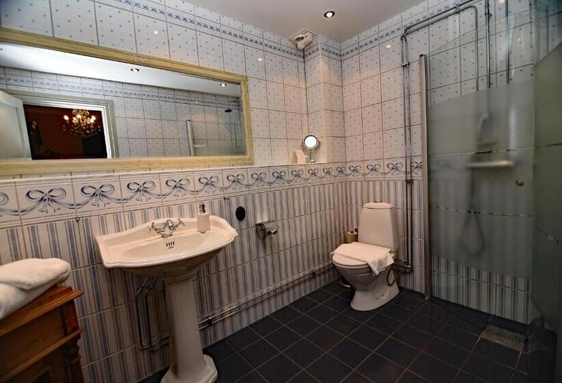 חדר קומפורט, Park Hotel Linköping Fawlty Towers