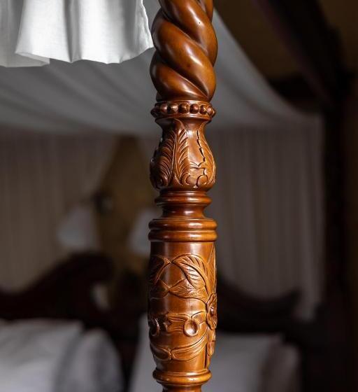 חדר קומפורט, Park Hotel Linköping Fawlty Towers