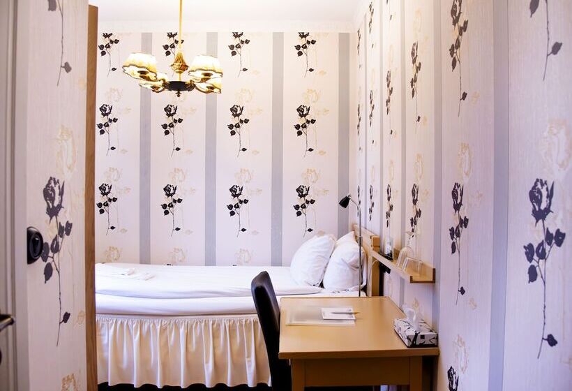 חדר סטנדרט יחיד, Park Hotel Linköping Fawlty Towers