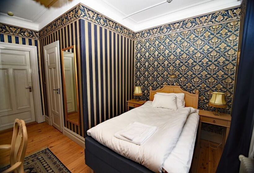 חדר סטנדרט יחיד, Park Hotel Linköping Fawlty Towers