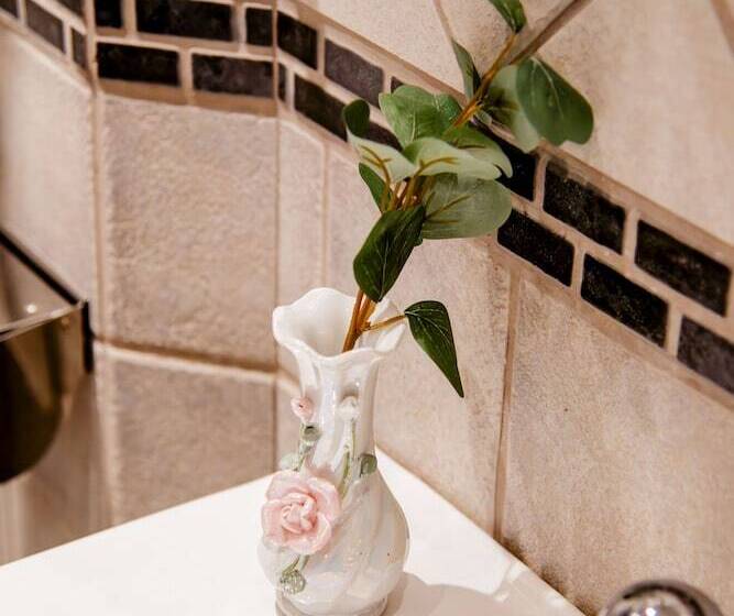 חדר סטנדרט, Park Hotel Linköping Fawlty Towers