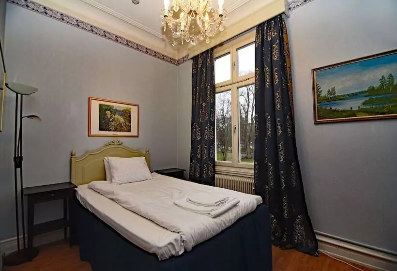 エコノミーシングルルーム, Park Hotel Linköping Fawlty Towers