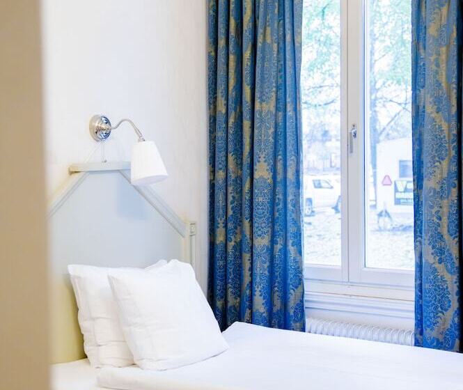 חדר אקונומי, Park Hotel Linköping Fawlty Towers