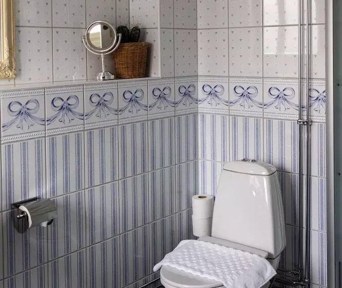 コンフォートルーム, Park Hotel Linköping Fawlty Towers