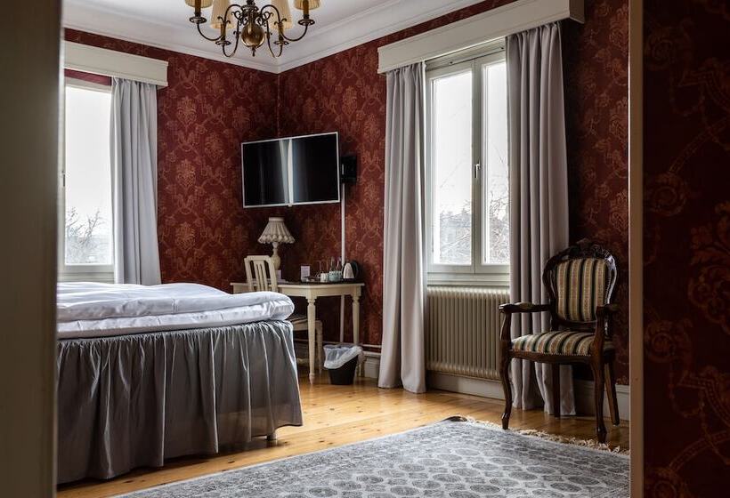 חדר קומפורט, Park Hotel Linköping Fawlty Towers