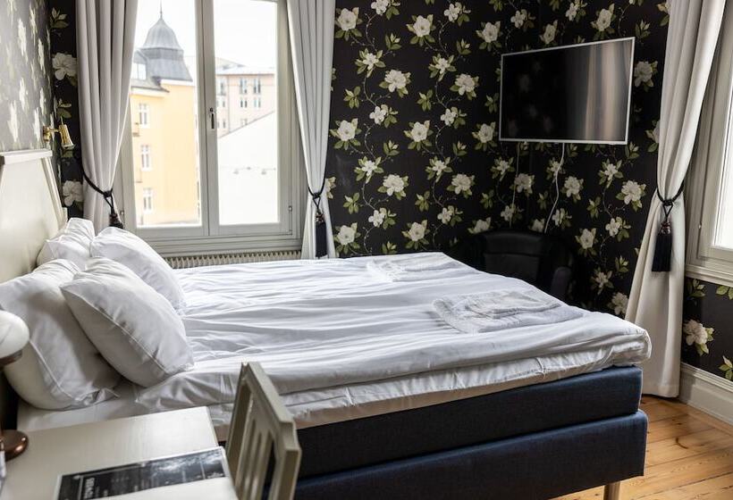 חדר קומפורט יחיד, Park Hotel Linköping Fawlty Towers