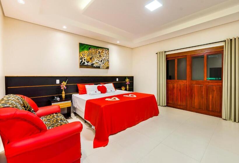 豪华套房, Pousada Piuval